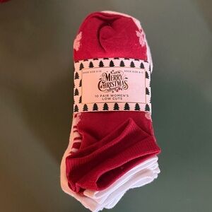 NWT-10 pack Women’s Christmas Socks